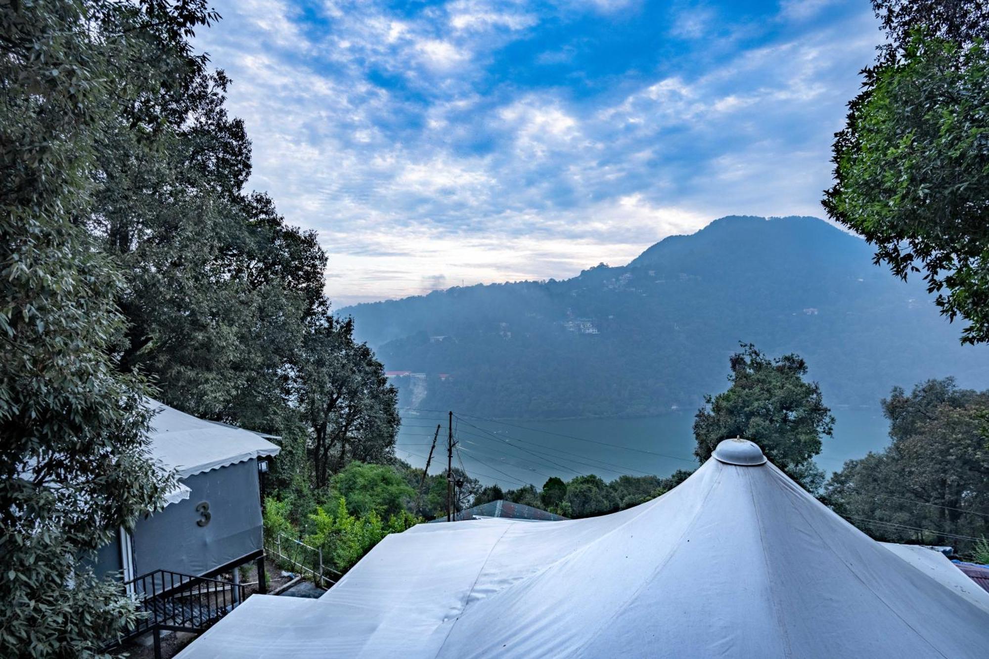 The Whispering Oaks Hotel Nainital Ngoại thất bức ảnh