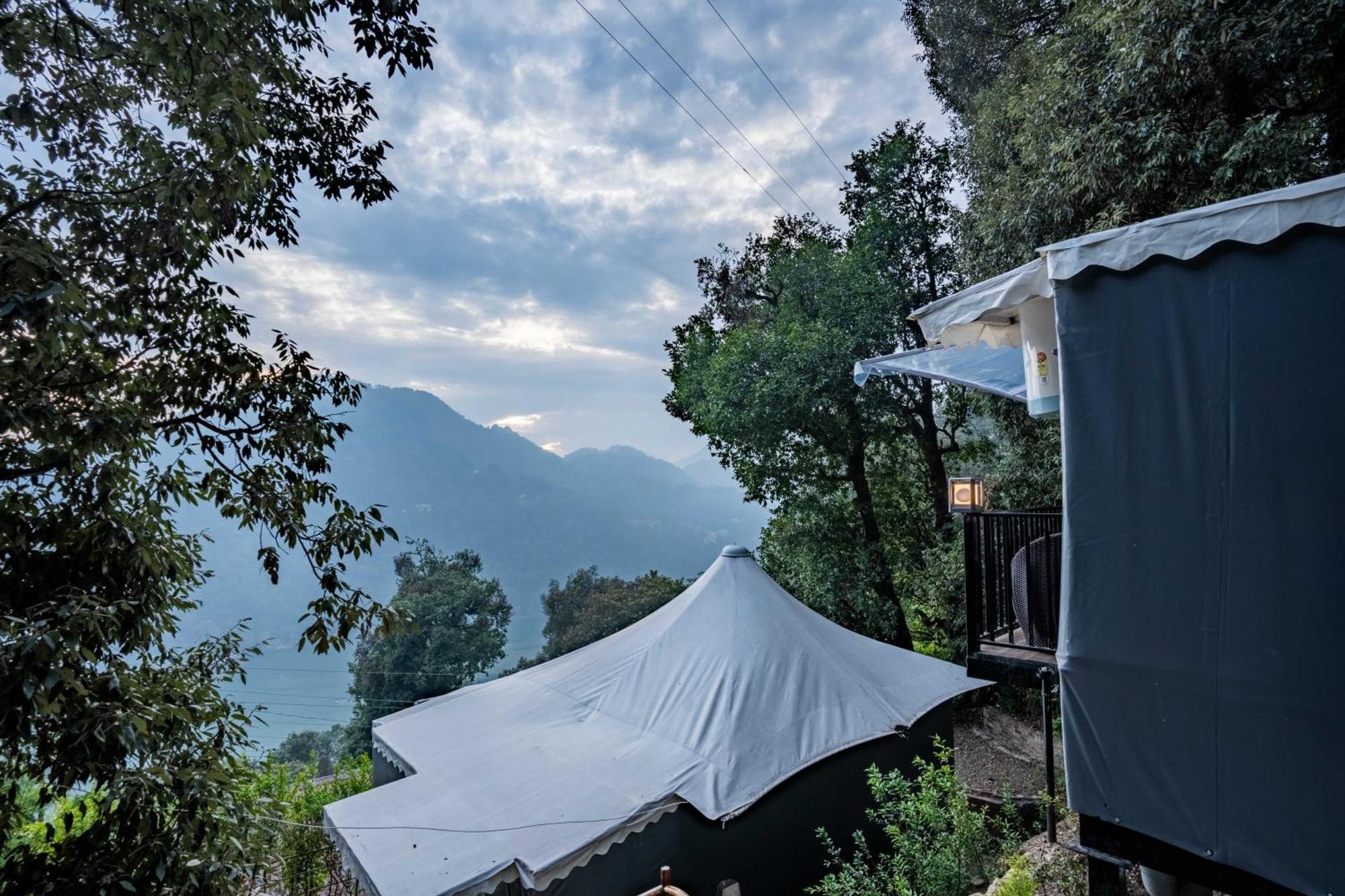 The Whispering Oaks Hotel Nainital Ngoại thất bức ảnh