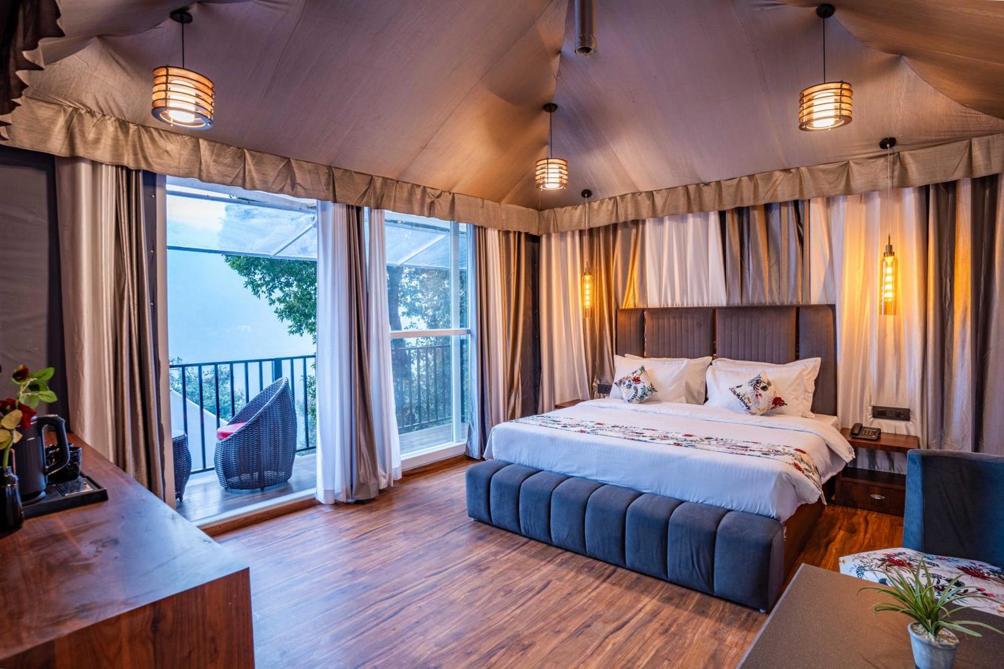 The Whispering Oaks Hotel Nainital Ngoại thất bức ảnh